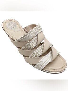🆕{Vince Camuto} Deljesta Sandals